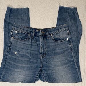 Madewell Distressed Ankle Jeans in Blue
